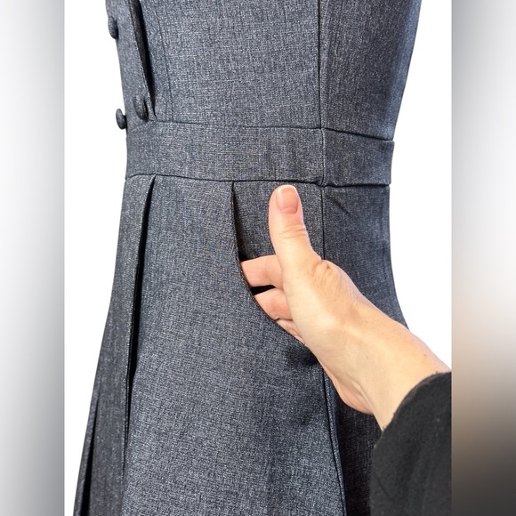Fitted grey stretch fit-and-flare double breasted Sleeveless Dress - Picture 5 of 10